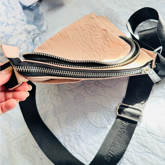 Steve Madden Blush Pink Embossed Crossbody - Picture 12 of 14